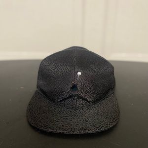 Nike Air Jordan Elephant Youth Snapback Hat Black Silver Logo